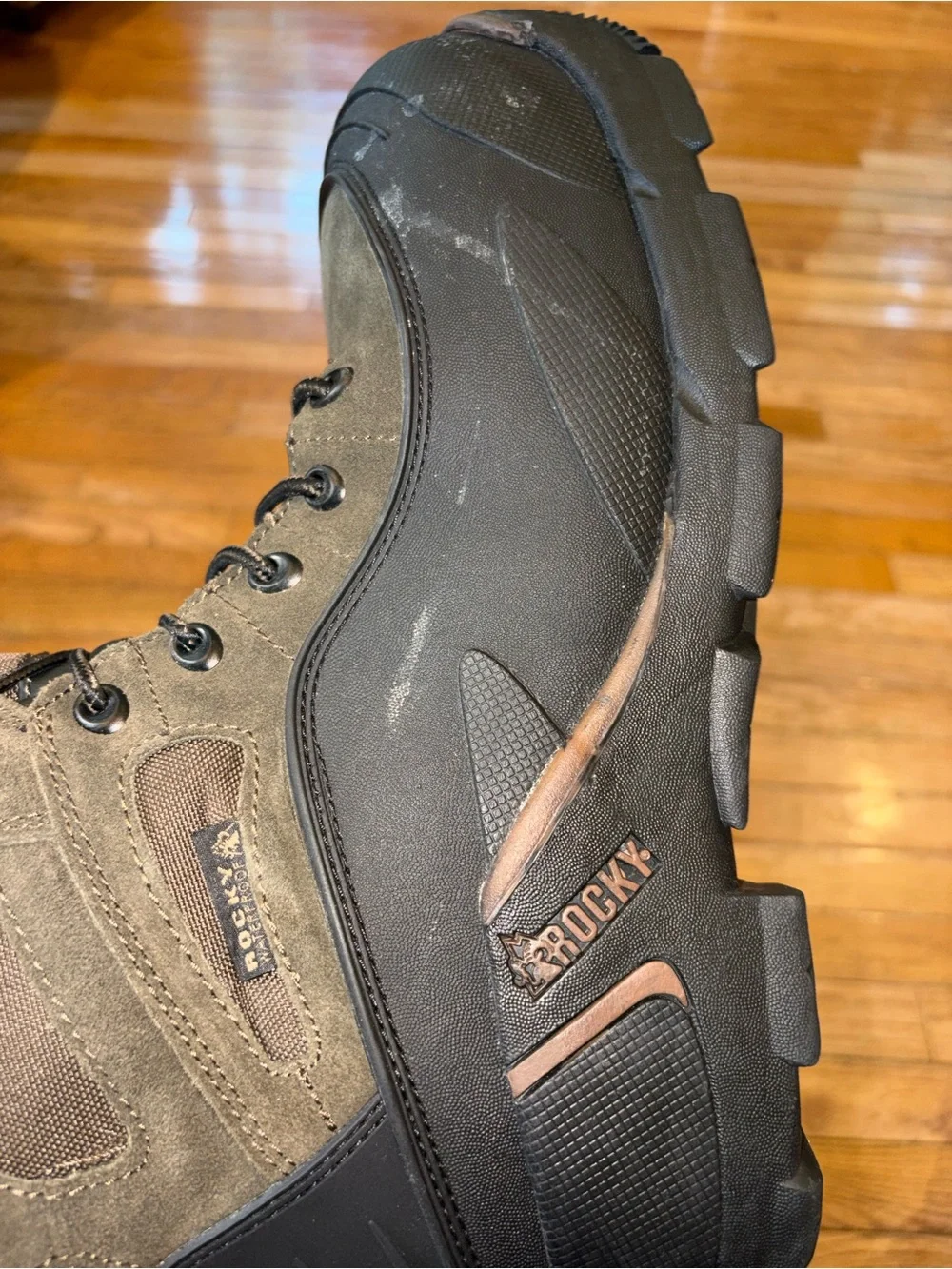 Rocky Blizzard Stalker Olive and Black Men's Waterproof Boots. Size 13M.